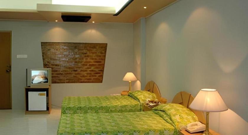 Hotel Tower Inn, Chittagong Exterior photo