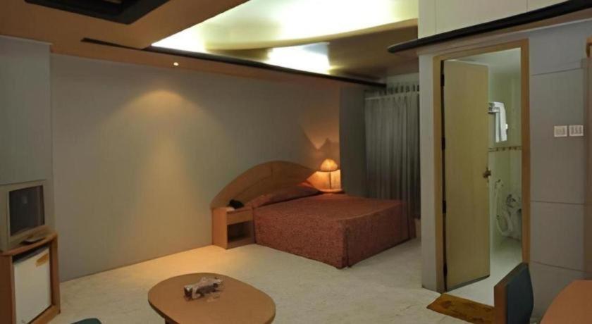 Hotel Tower Inn, Chittagong Exterior photo